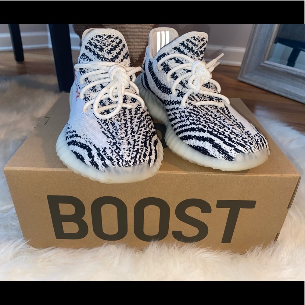 Yeezy Boost 350 V2 Zebra